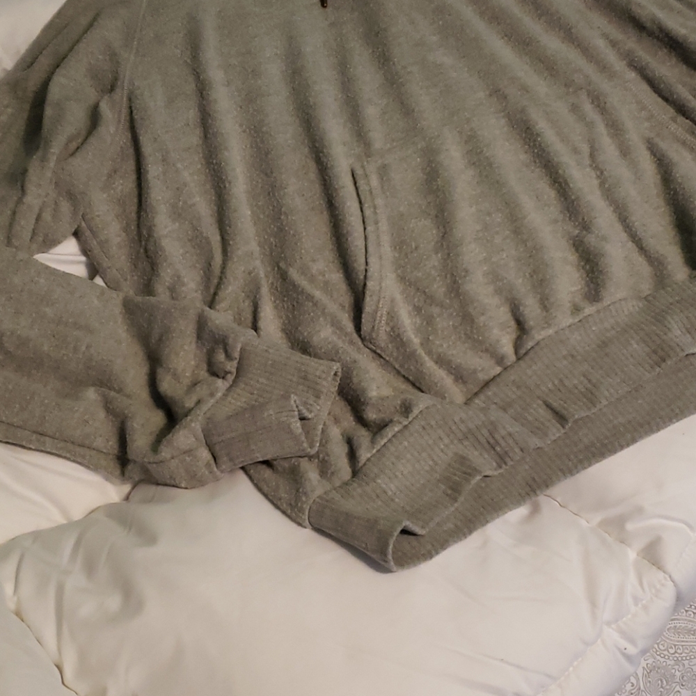 Soft hooded sweatshirt - Picture 2 of 4